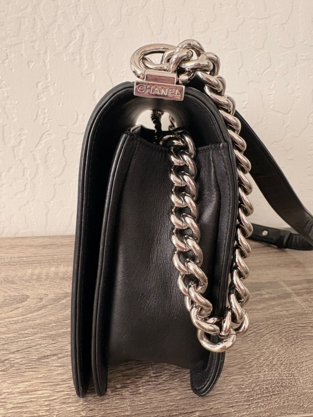 CHANEL Black Calfskin Chevron Boy Bag with Silver Hardware and Gourmette Chain - Picture 6 of 13